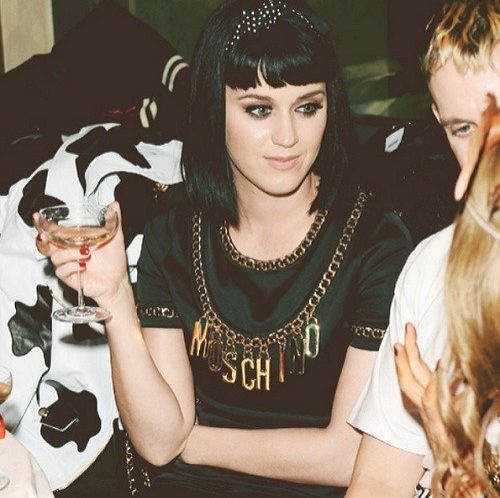 katy-perry-moschino katy-perry-moschino